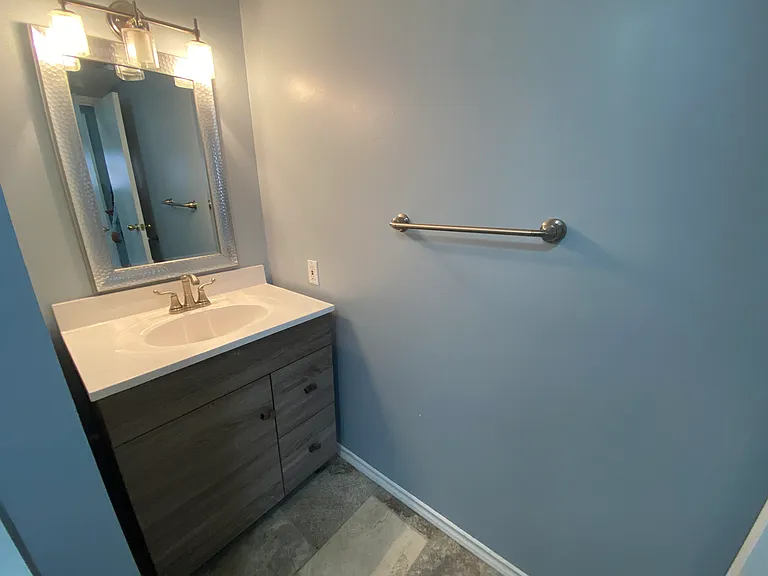 580 Armstrong Rd #407 — Photo 10