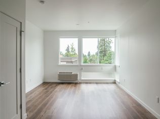 7448 N Saint Louis Ave #301, Portland, OR 97203