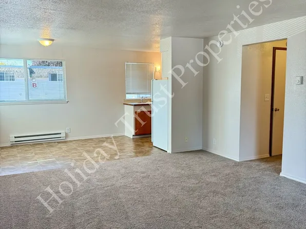 301 Lee St, 301 Lee St SW #3, Olympia, WA 98501