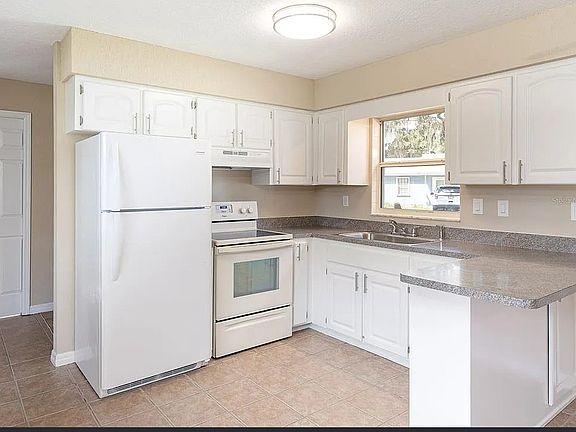 CR 443 - 1314 - Kitchen_06092026