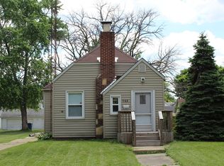 988 S 7th Ave, Kankakee, IL 60901