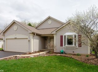 7049 Nathan Ln, Carpentersville, IL 60110