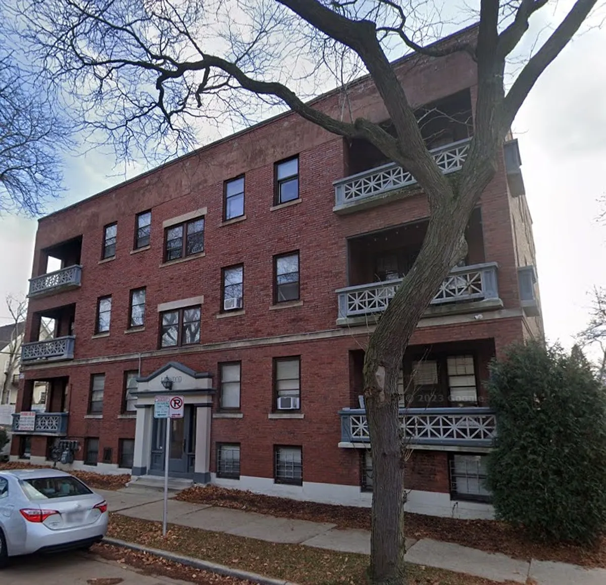 Building Photo - 2007 E Linnwood Ave