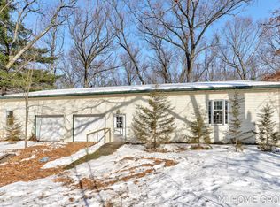 5525 Highland Ave, Pullman, MI 49450