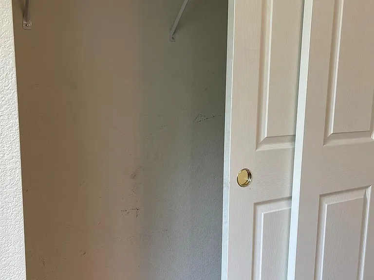 983 Canary Ct — Photo 22