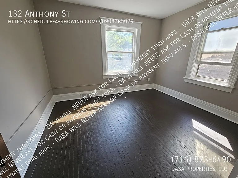 132 Anthony St — Photo 12