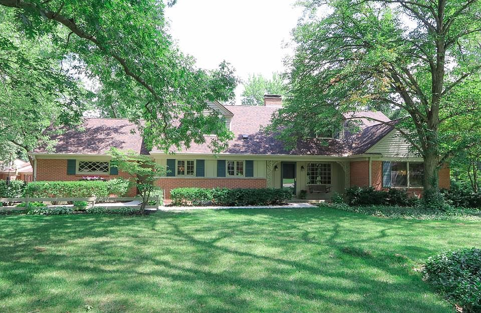 1st image of 887 Cranbrook Ct
