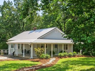 1425 Myatt Loop, Burns, TN 37029