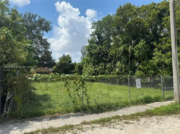 1036 NW 31st St, Miami, FL 33127