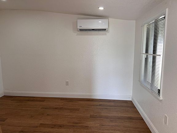 5th image of 281 NW 183rd St
