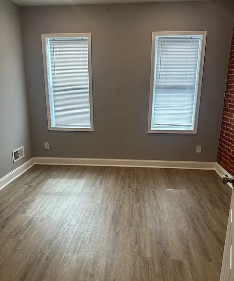 703 N Port St — Photo 25