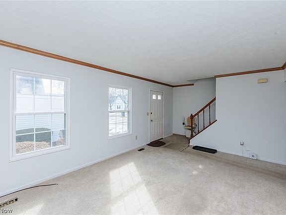 5th image of 2217 Heather Ln #5
