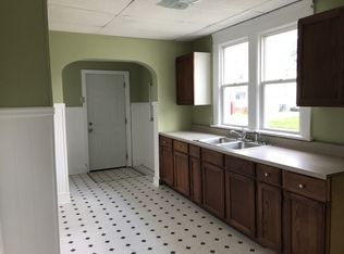 1097 Florida Ave, Akron, OH 44314