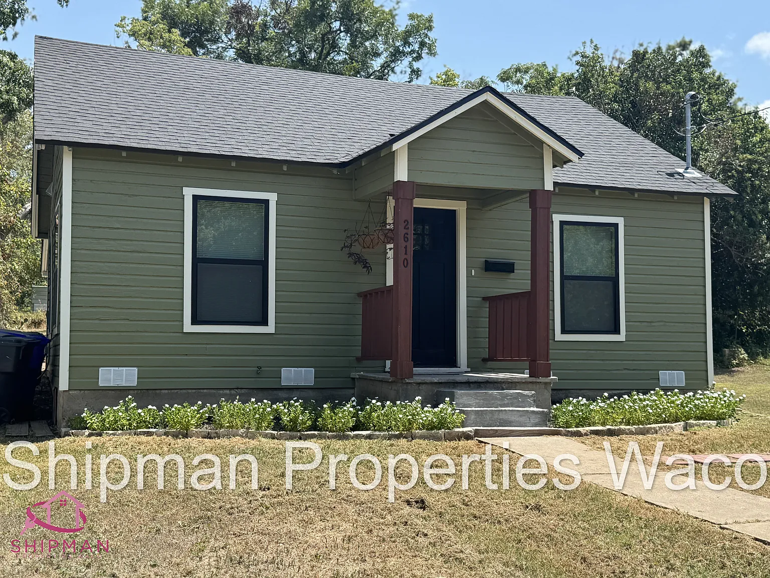 2610 Webster Avenue - 1 — Photo 2