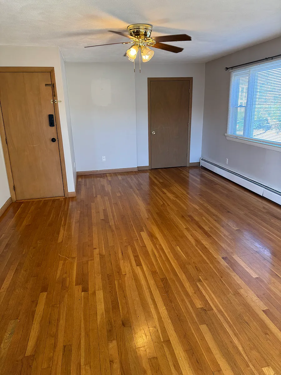 Building Photo - 1013 Somerville St #2