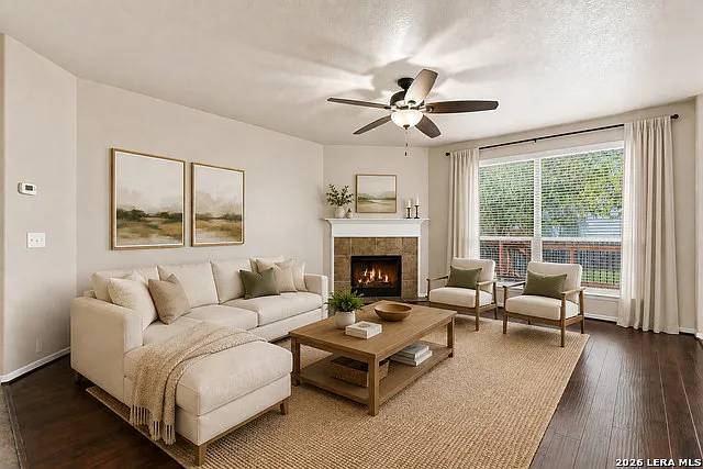 5 bed, 3.0 bath, 3144 sqft, $3,100 — Photo 3