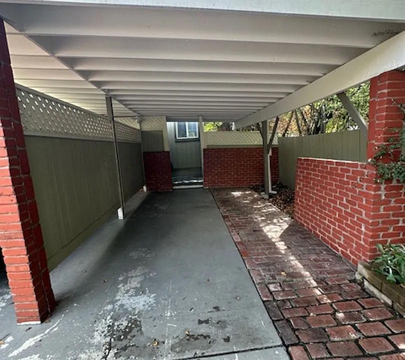 2006 Humboldt St