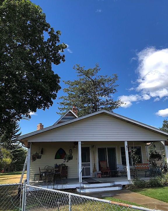 2nd image of 311 S Grover Ave