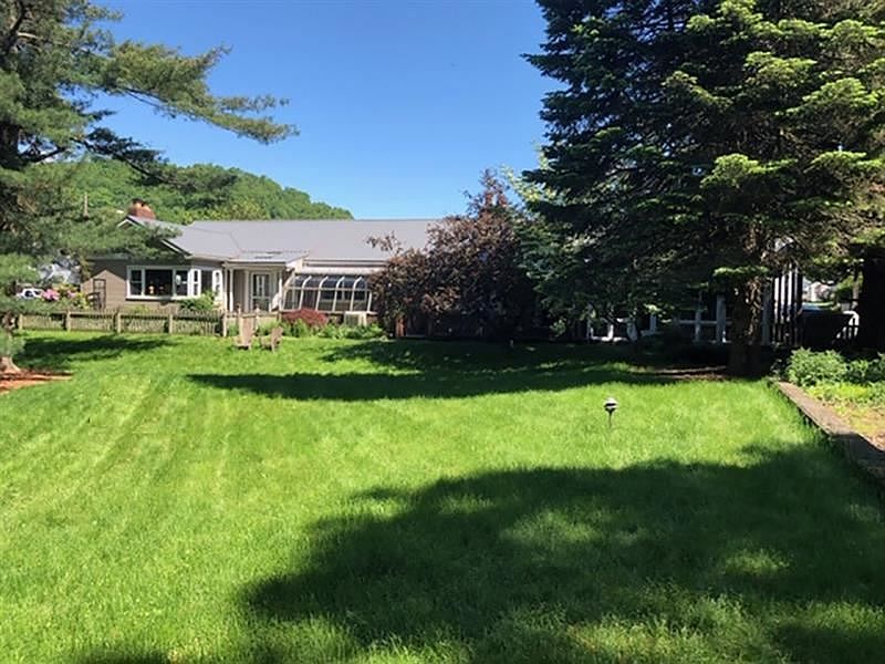 1st image of 1450 Klondyke Ave