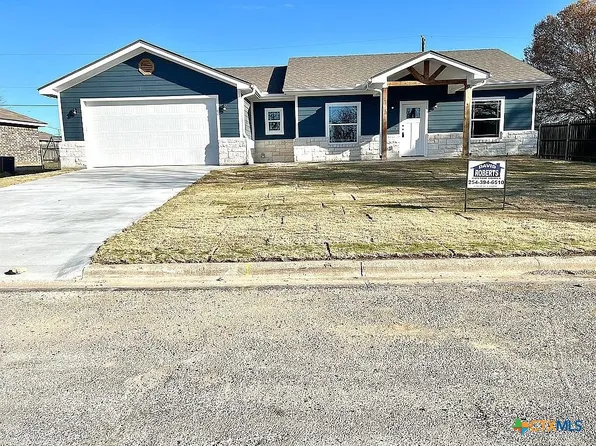 1205 Westview Dr, Gatesville, TX 76528