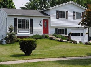 307 Mallard Rd, Perrysburg, OH 43551