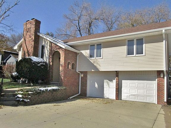 2nd image of 3413 S Lakeport St