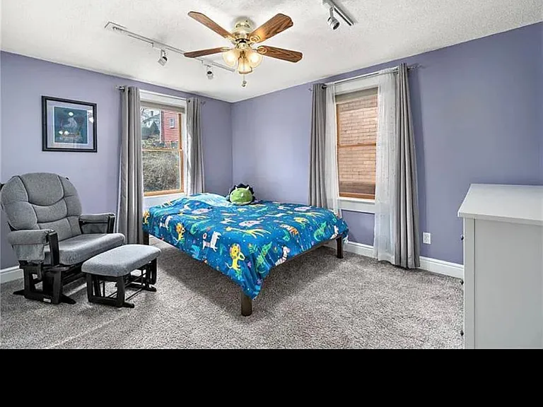 689 Shade Ave — Photo 11
