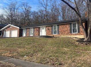 3427 Greenview Drive, New Albany, IN 47150