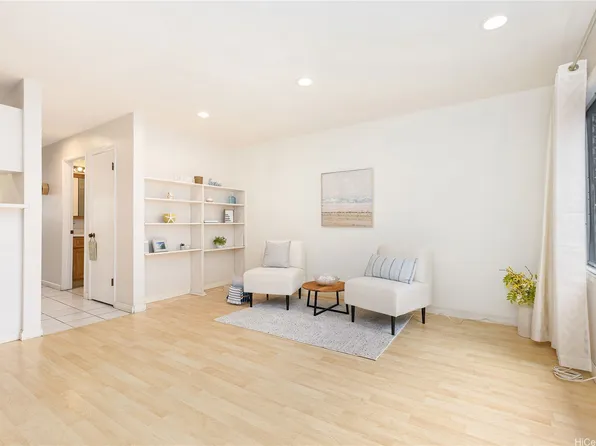 46-261 Kahuhipa St APT A203, Kaneohe, HI 96744