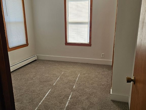 4th image of 13 George St
