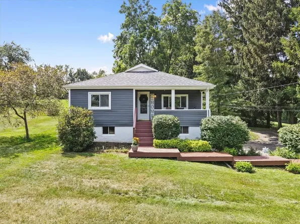 432 Mars Rd, Mars, PA 16046