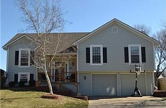 1st image of 225 SE Bristol Dr