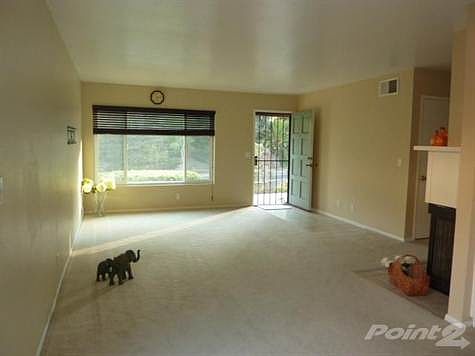 Spacious living and dinning room