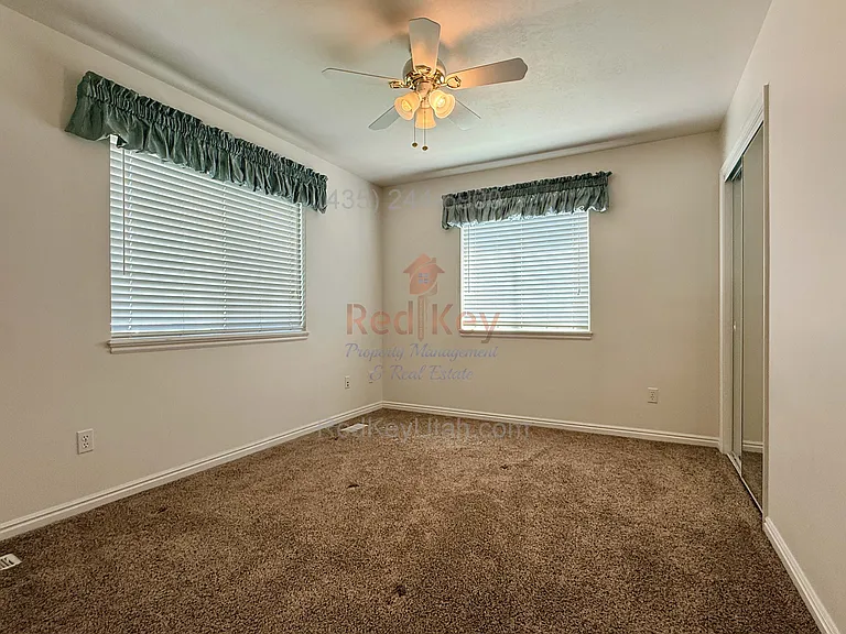 1602 Breeze Dr, Lake Point, UT_05042026