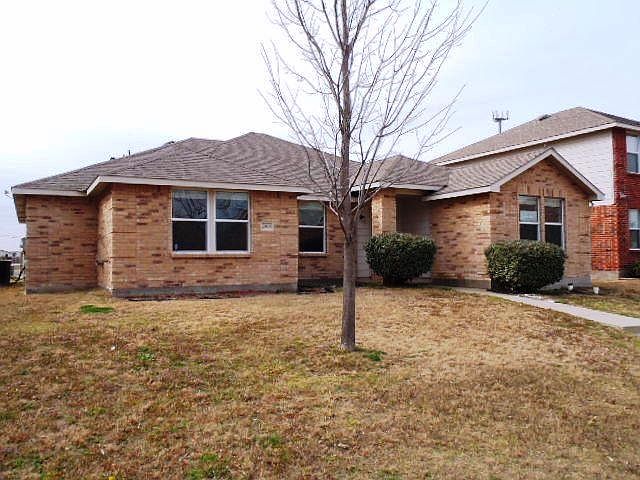 1st image of 2905 Lake Terrace Dr