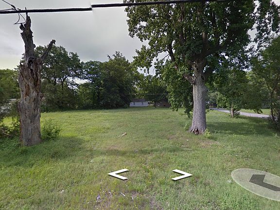 5th image of 805 W 34th St