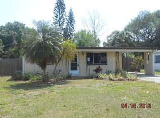 10651 105th St, Largo, FL 33773