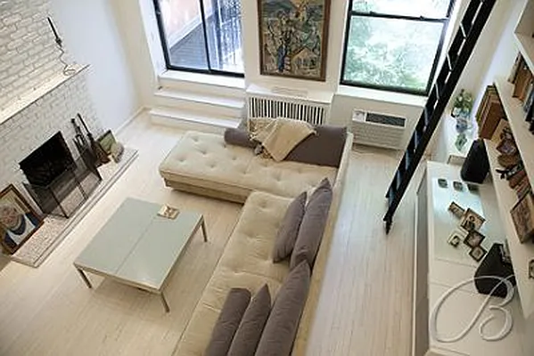 Sold by Bellmarc Realty | media 15