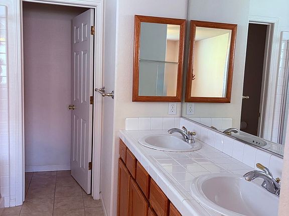 5th image of 12810 Marradi Ave