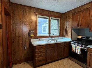 208 Smith Ave, Lansing, MI 48910