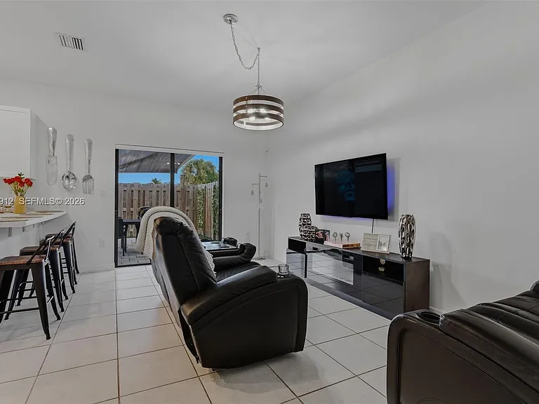10009 SW 228th Ter — Photo 31