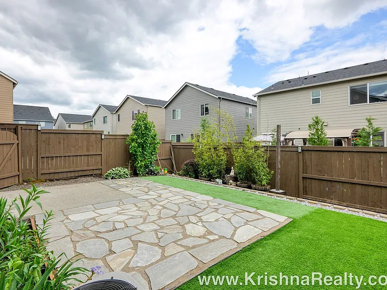 7443 NW 164th Ave — Photo 21