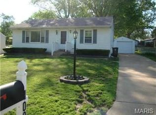 10262 Pickwick Dr, Saint Louis, MO 63123