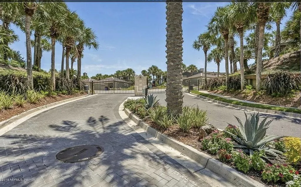 2 bed, 1614 sqft, $7,000 — Photo 3