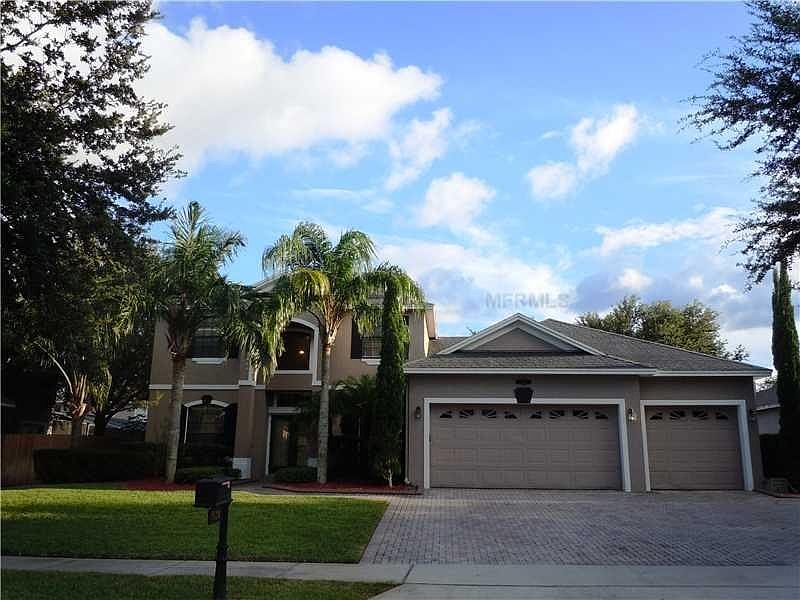 1st image of 921 Arbormoor Pl