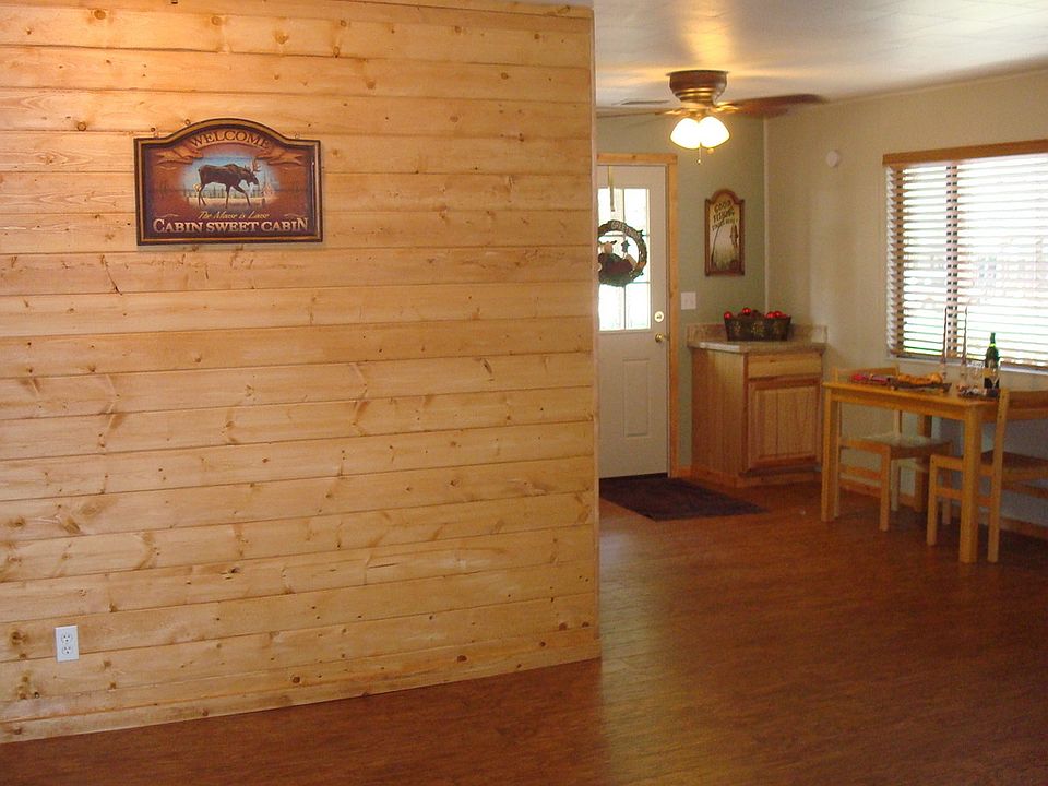2nd image of 1095 E Caribou Rd