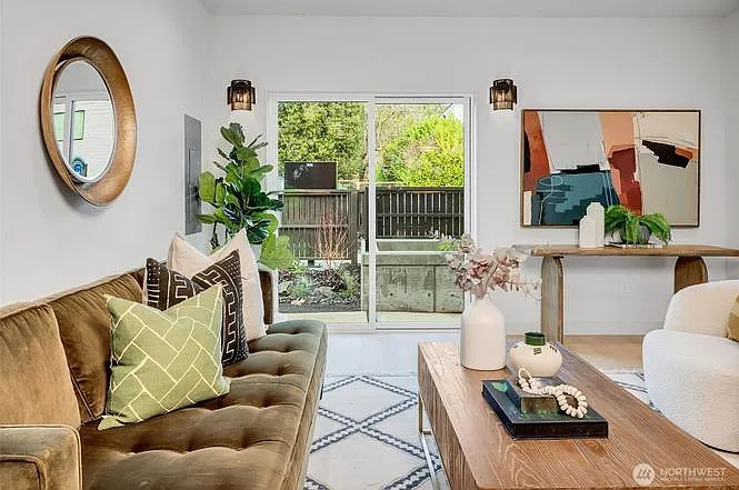 4409 S Holly St — Photo 5