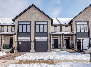 9 Queensbrook Cres, Cambridge, ON N1S 0E5