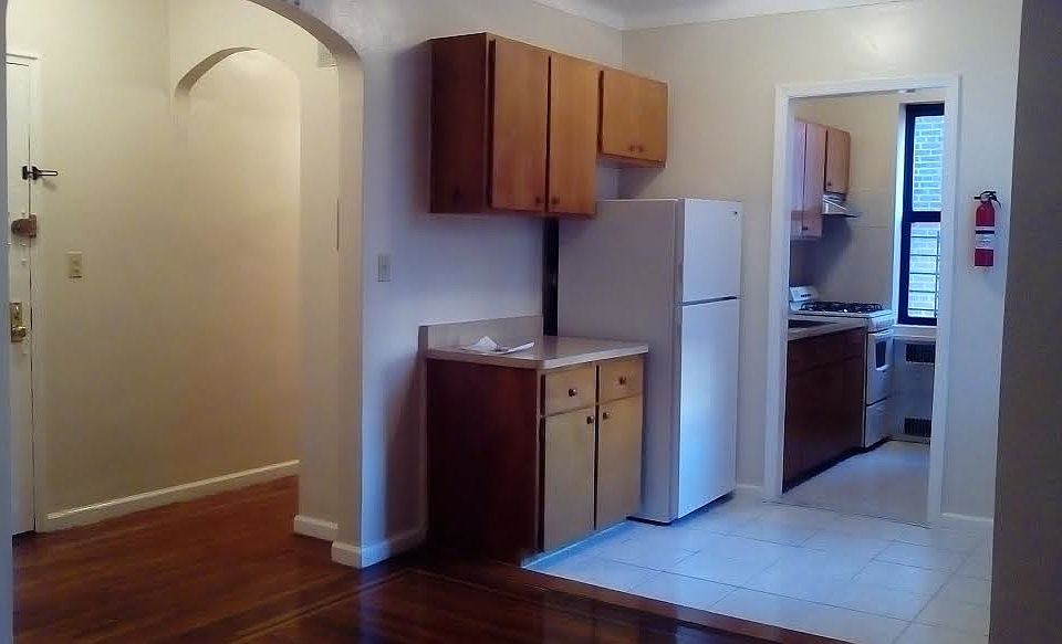 2nd image of 14845 88th Ave