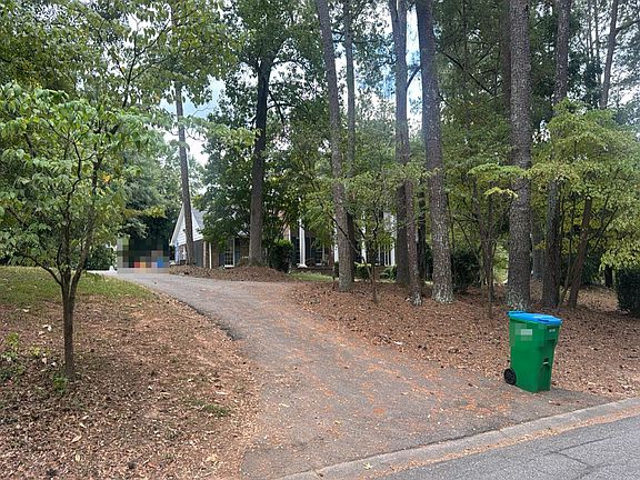 3rd image of 199 Avalon Dr